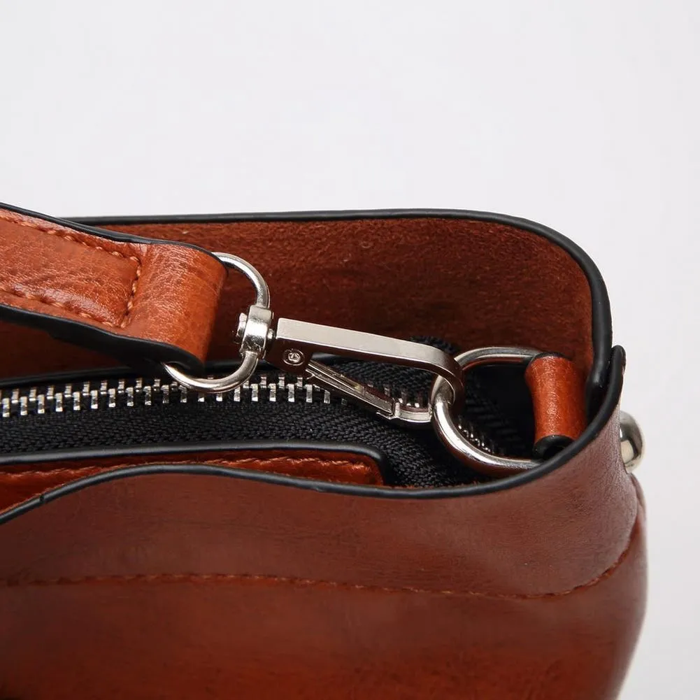 <bold>Bucket / Shoulder Bag <br>Vegan-Leather