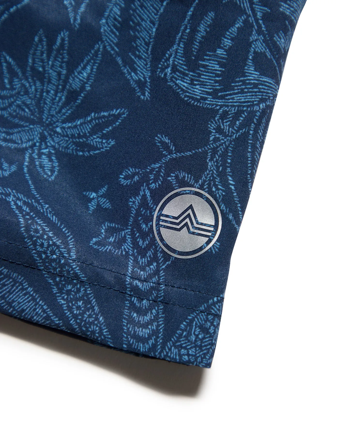 MENLO JUNGLE PRINT SWIM SHORT - 6.5” INSEAM