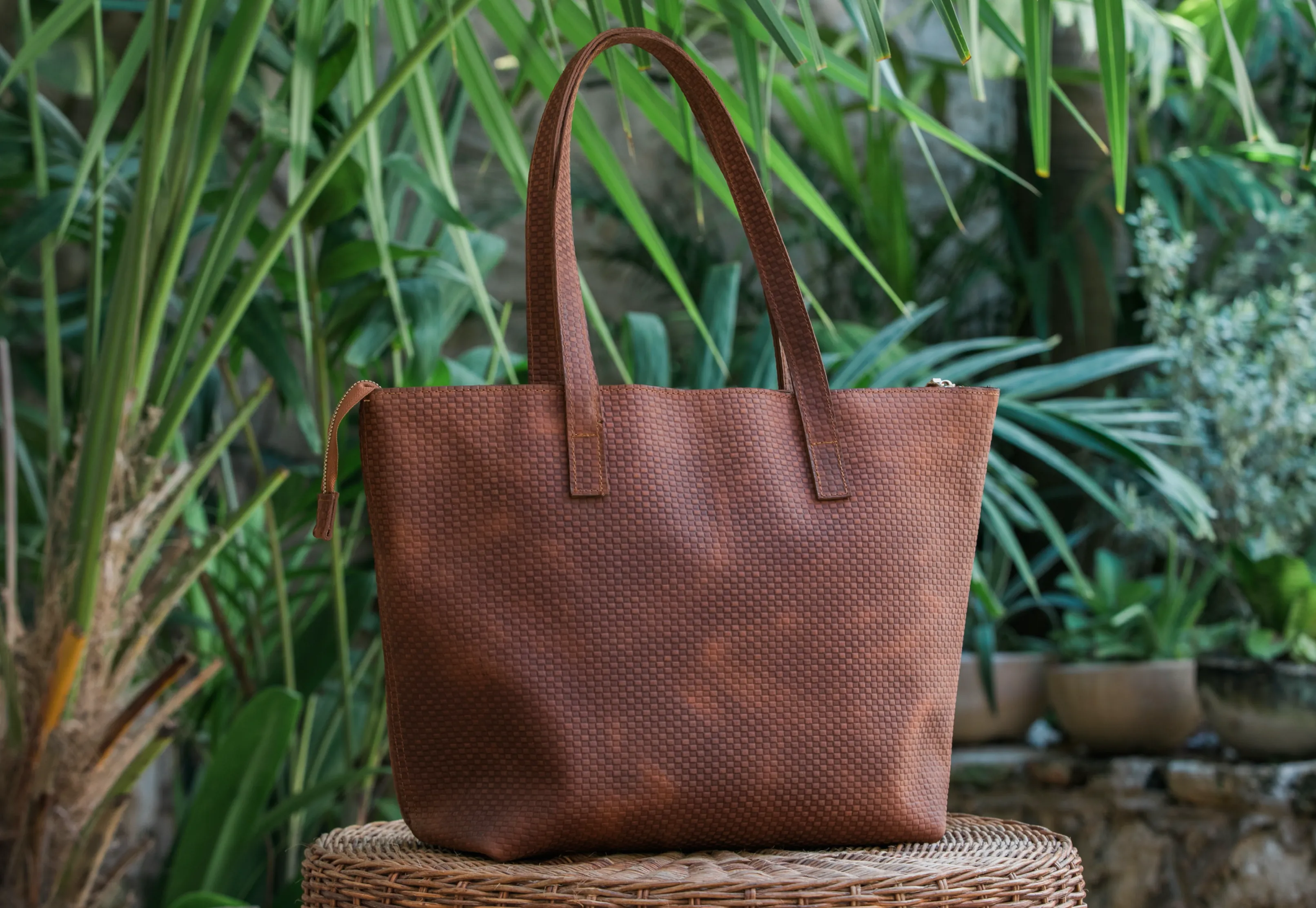Merida - Vintage Brown Weave Texture
