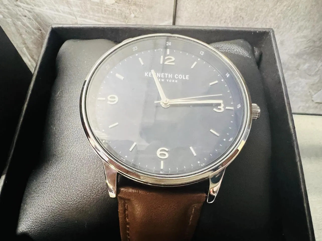 New Men's Kenneth Cole Watch, Blue Face, brown leather band! Needs Battery Retails $203 