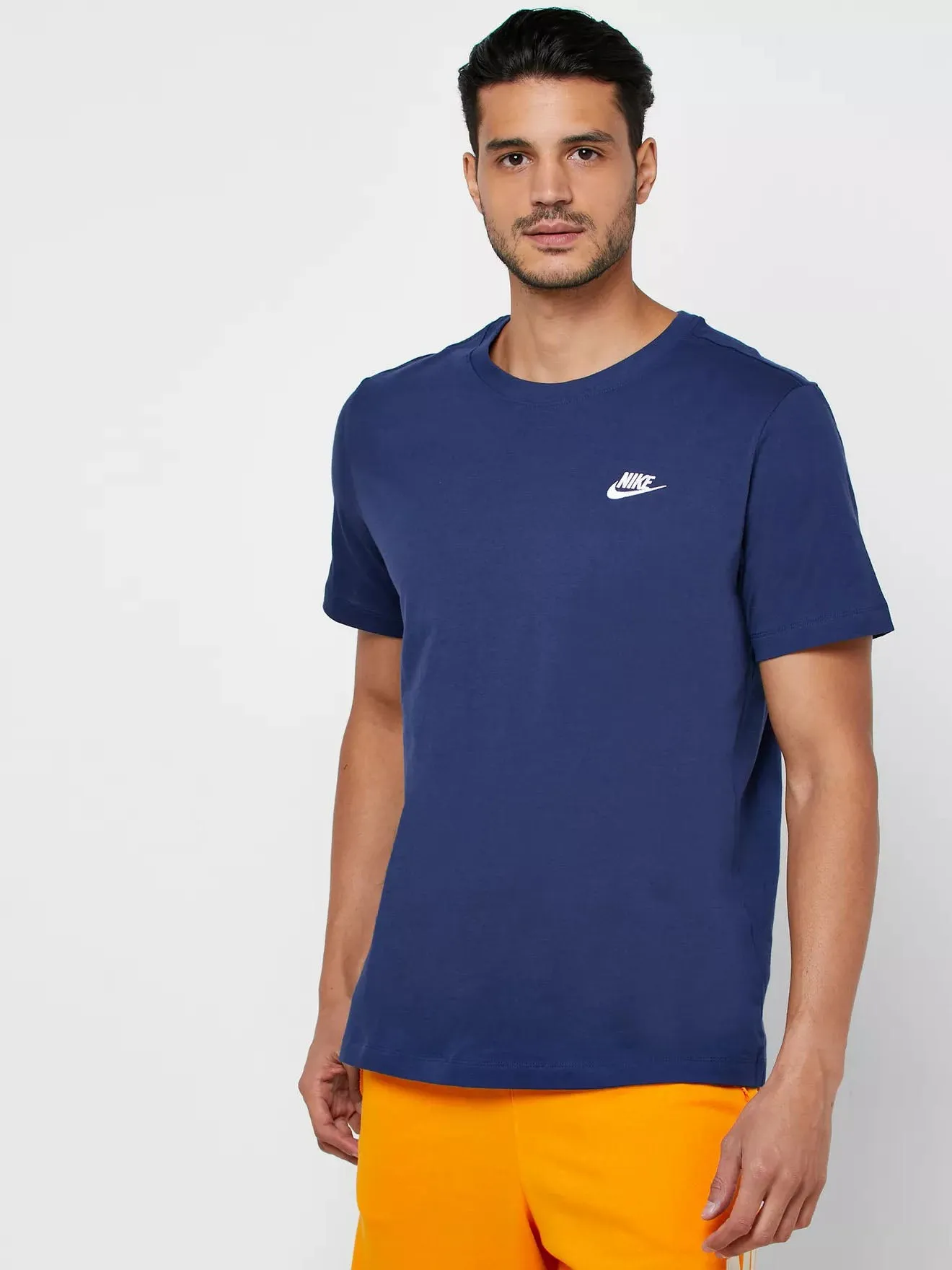 Nike Sportswear Club T-Shirt