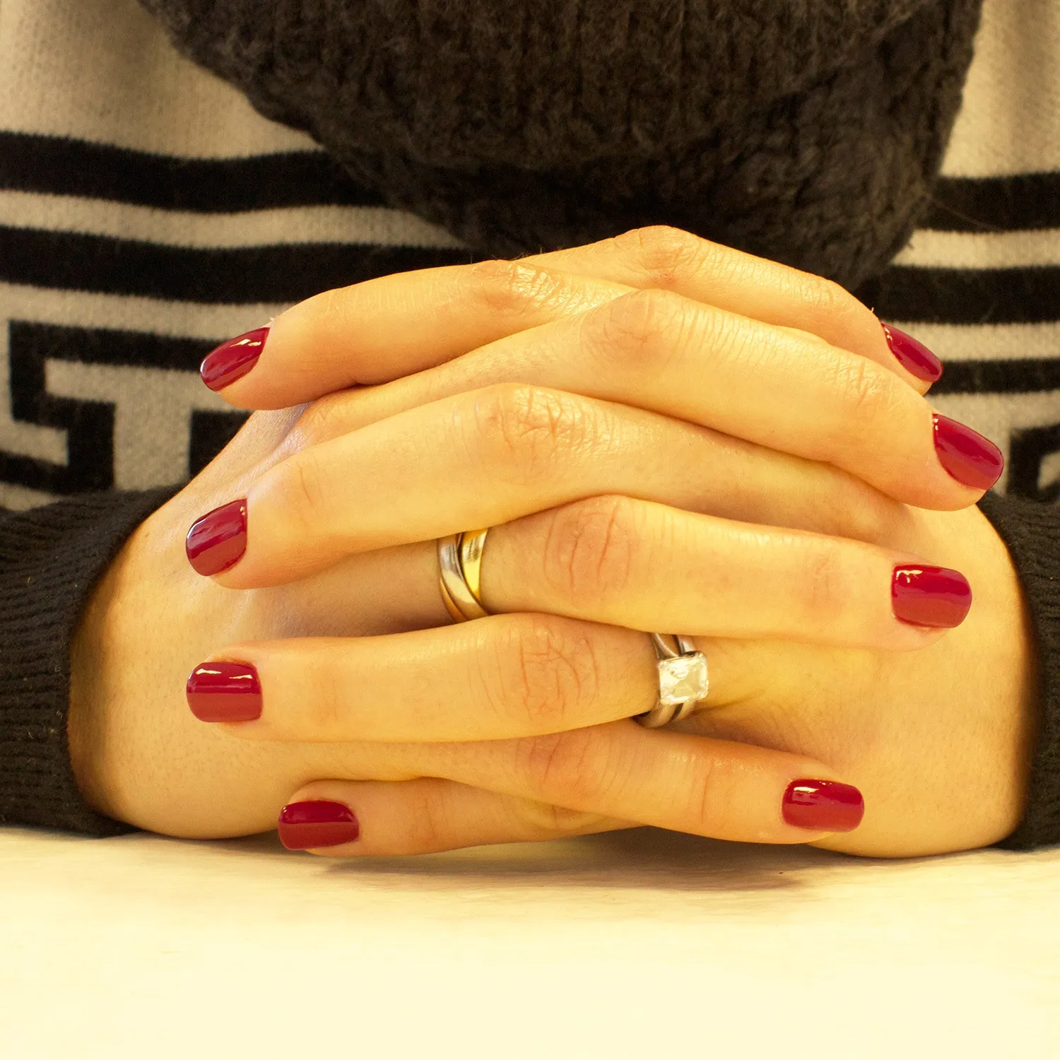 NO.74 REAL RED NAIL POLISH
