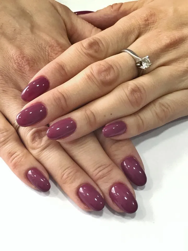 NO.99 CREAMY PLUM PURPLE NAIL POLISH