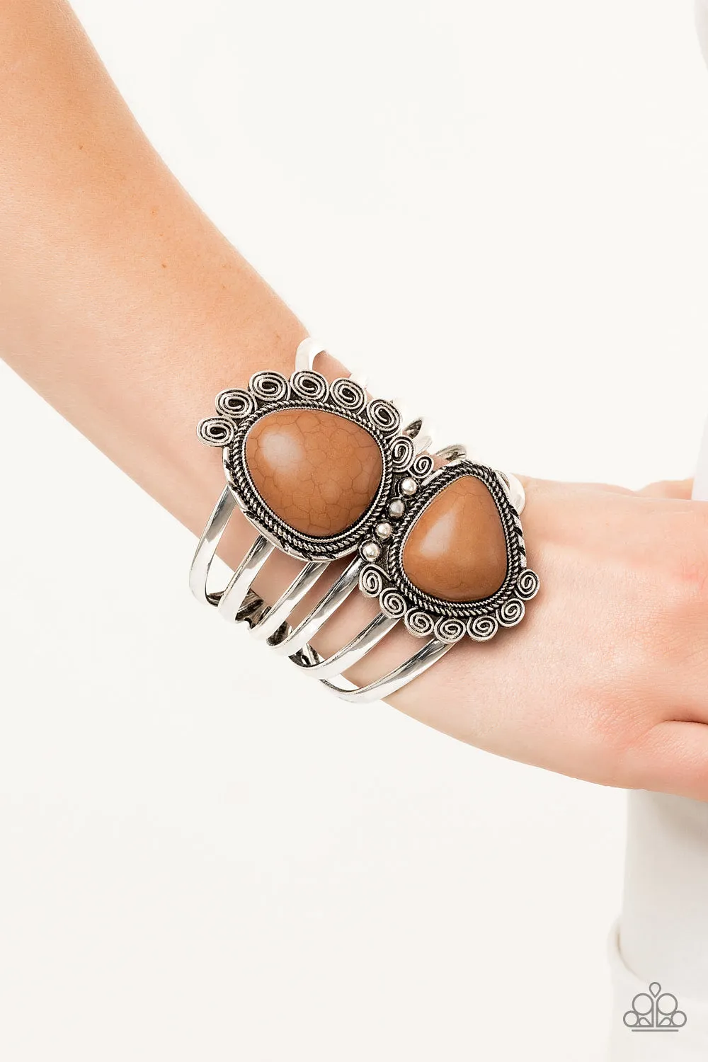 Paparazzi - Nature Bound-Brown Bracelet