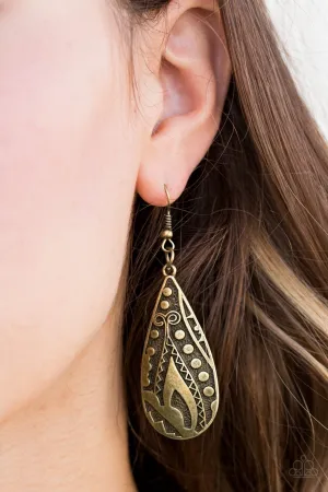 Paparazzi - Token Texture - Brass Earrings