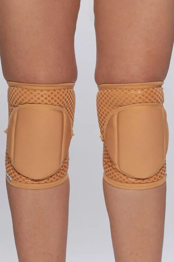 Queen Grippy Kneepads - Caramel