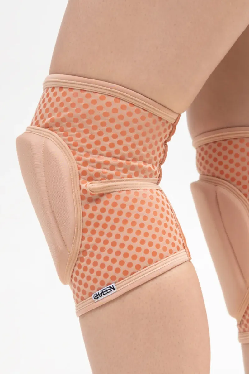 Queen Grippy Kneepads - Latte