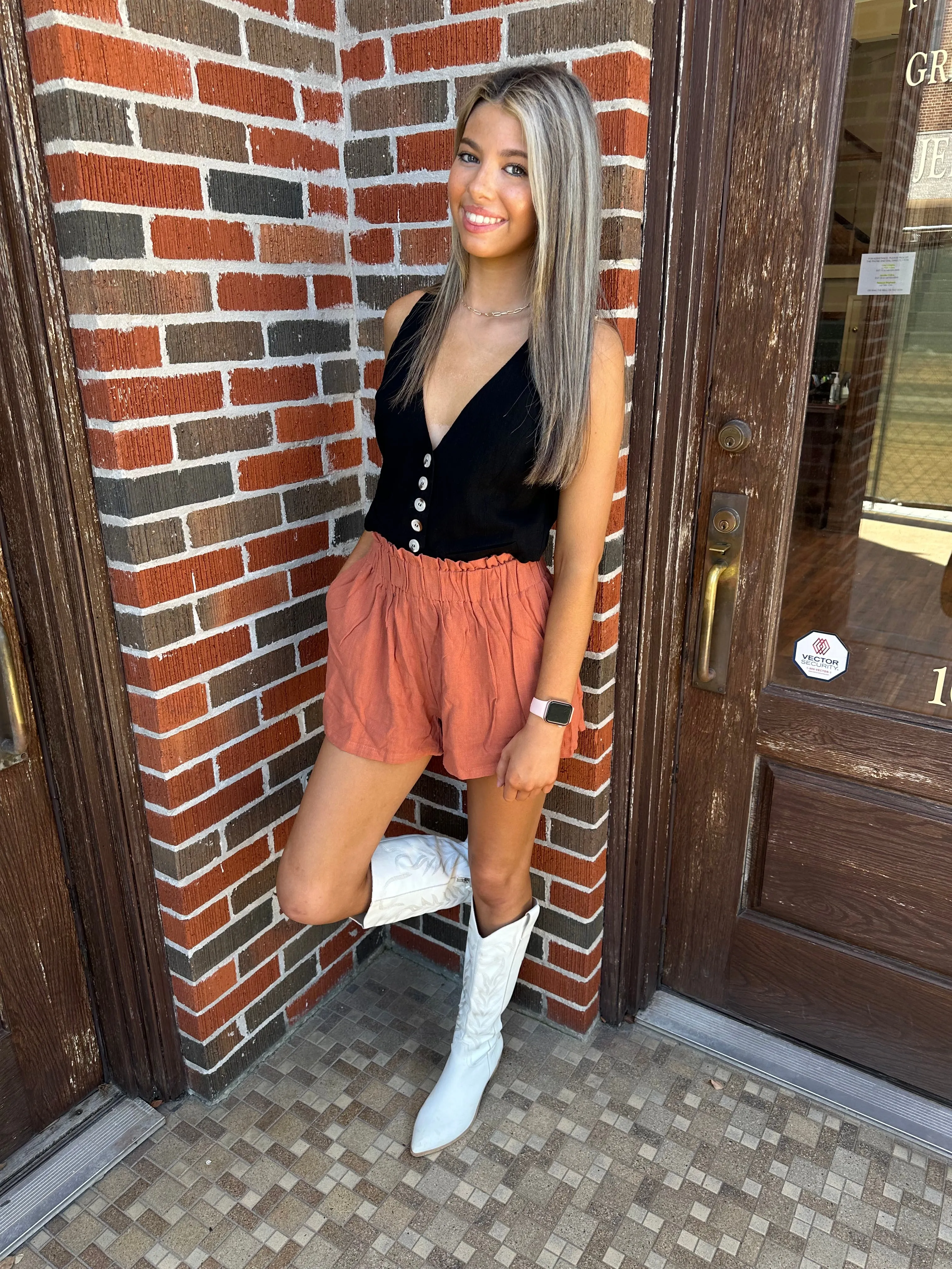 Simply Chic Shorts: Baked Clay