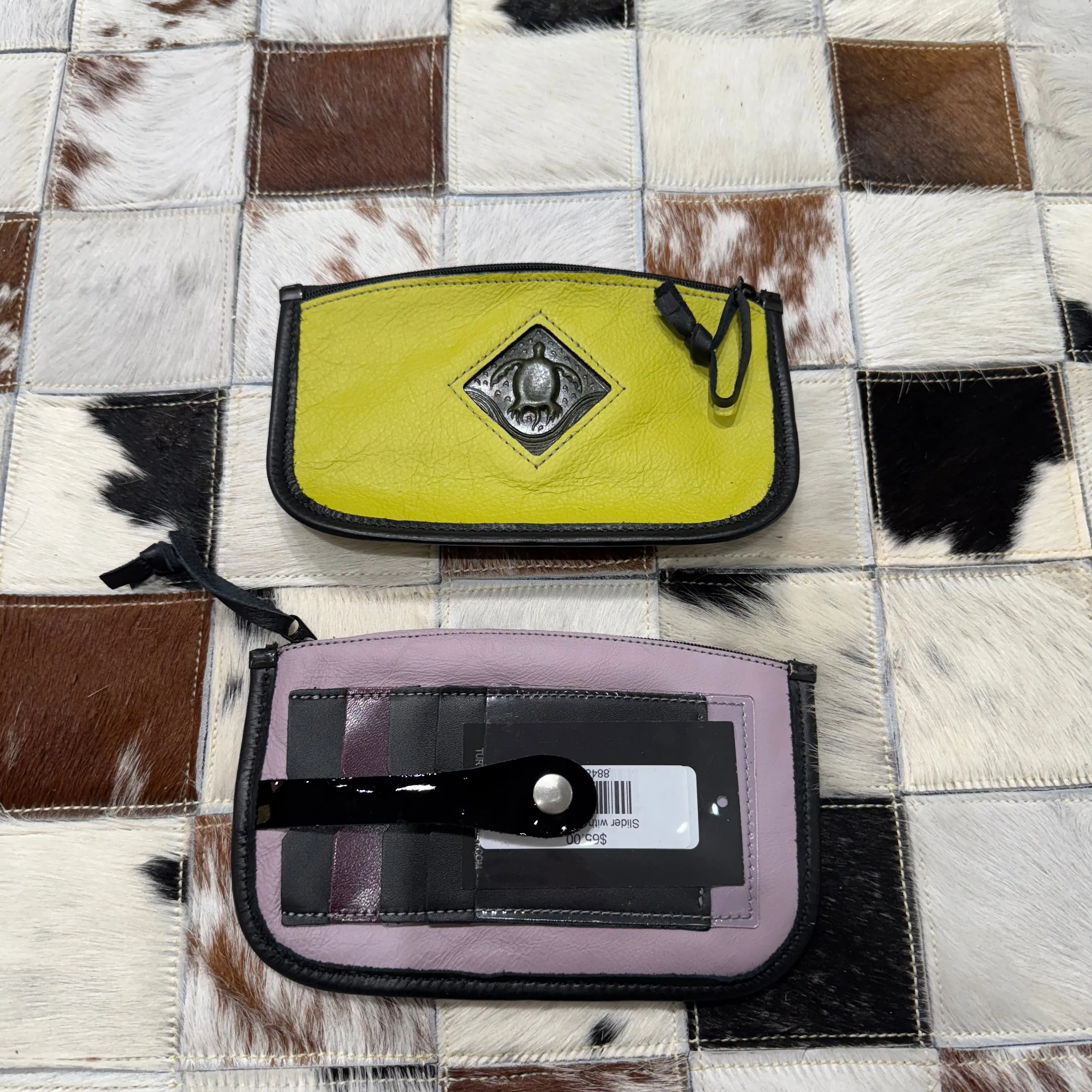 Slider with cc pockets