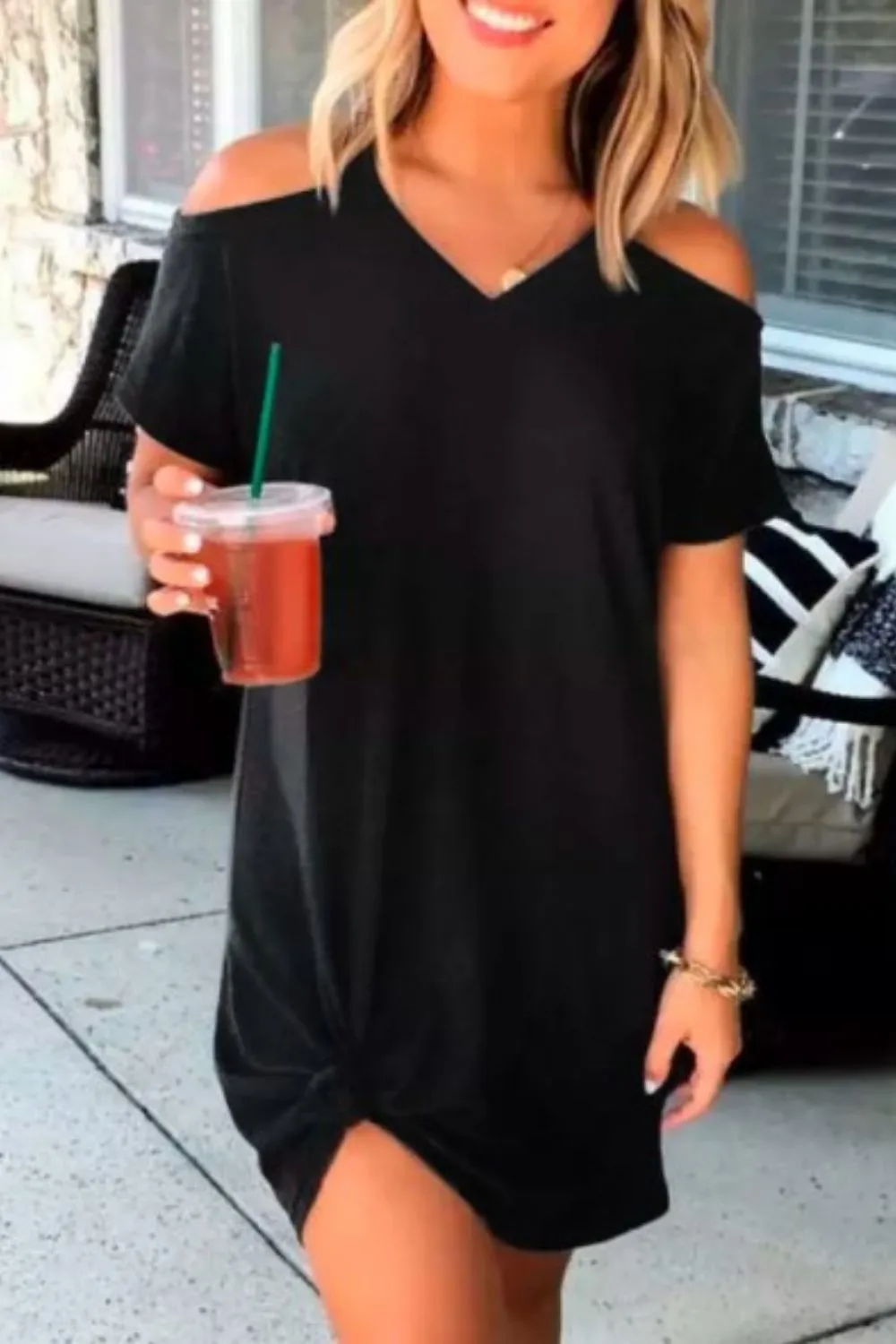 Solid Cold Shoulder Mini  Dress without Necklace In Black