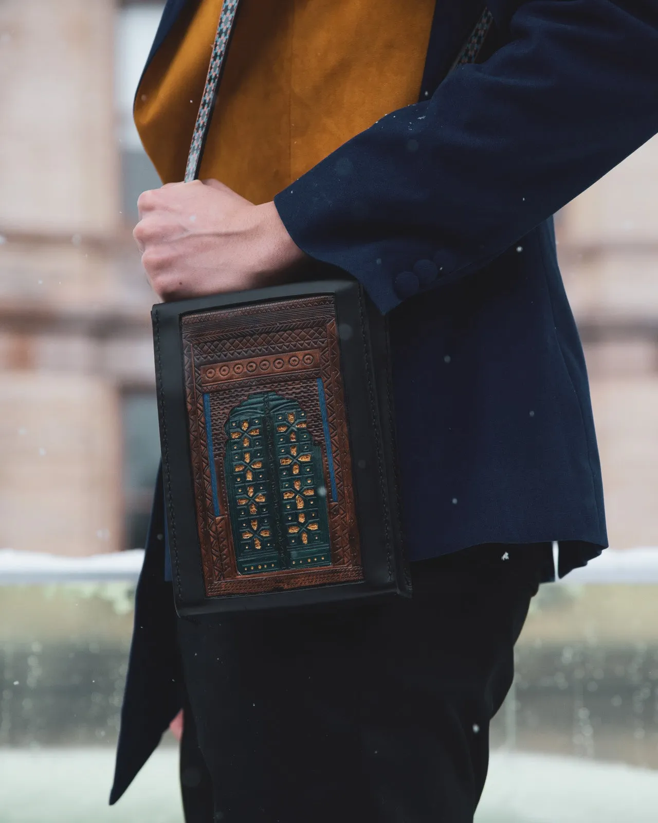 SONAR Crossbody Bag