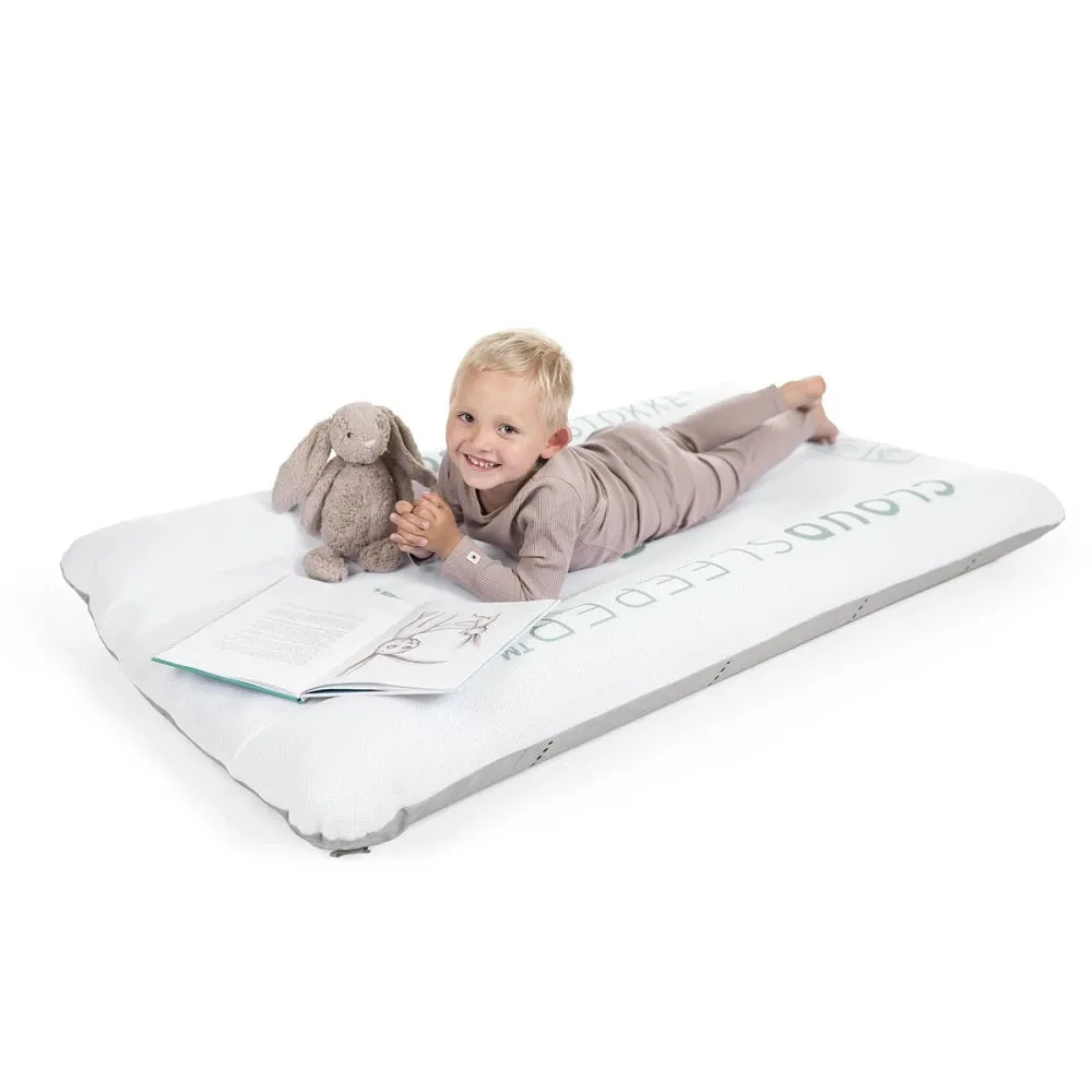 Stokke® JetKids by Stokke® Cloudsleeper™ (White)