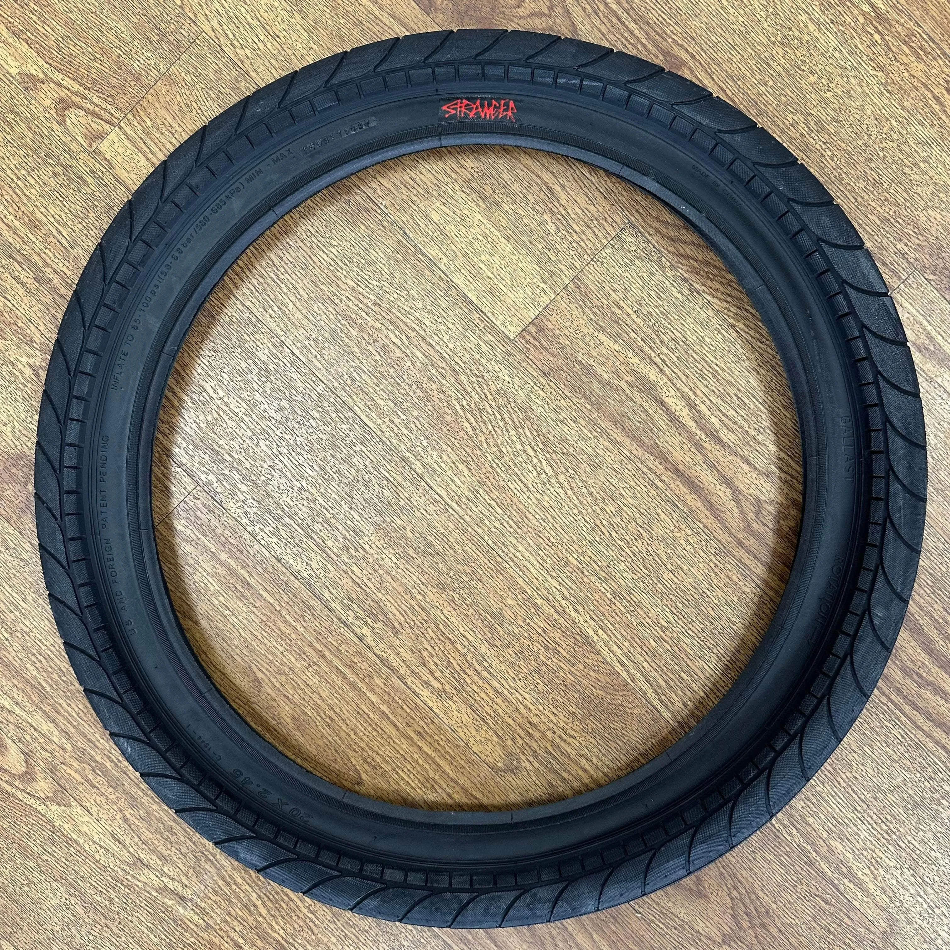 Stranger Ballast Tyre Black