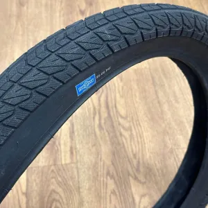 Sunday Current 18 Inch Tyre