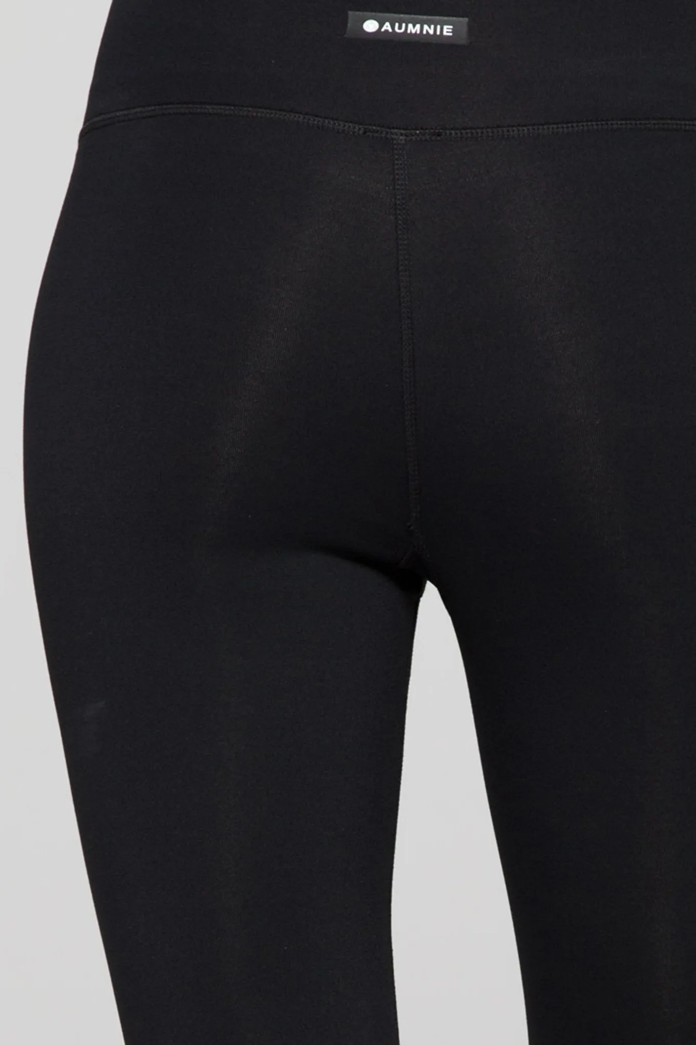 SURFACE ANKLE CROPS, BLACK