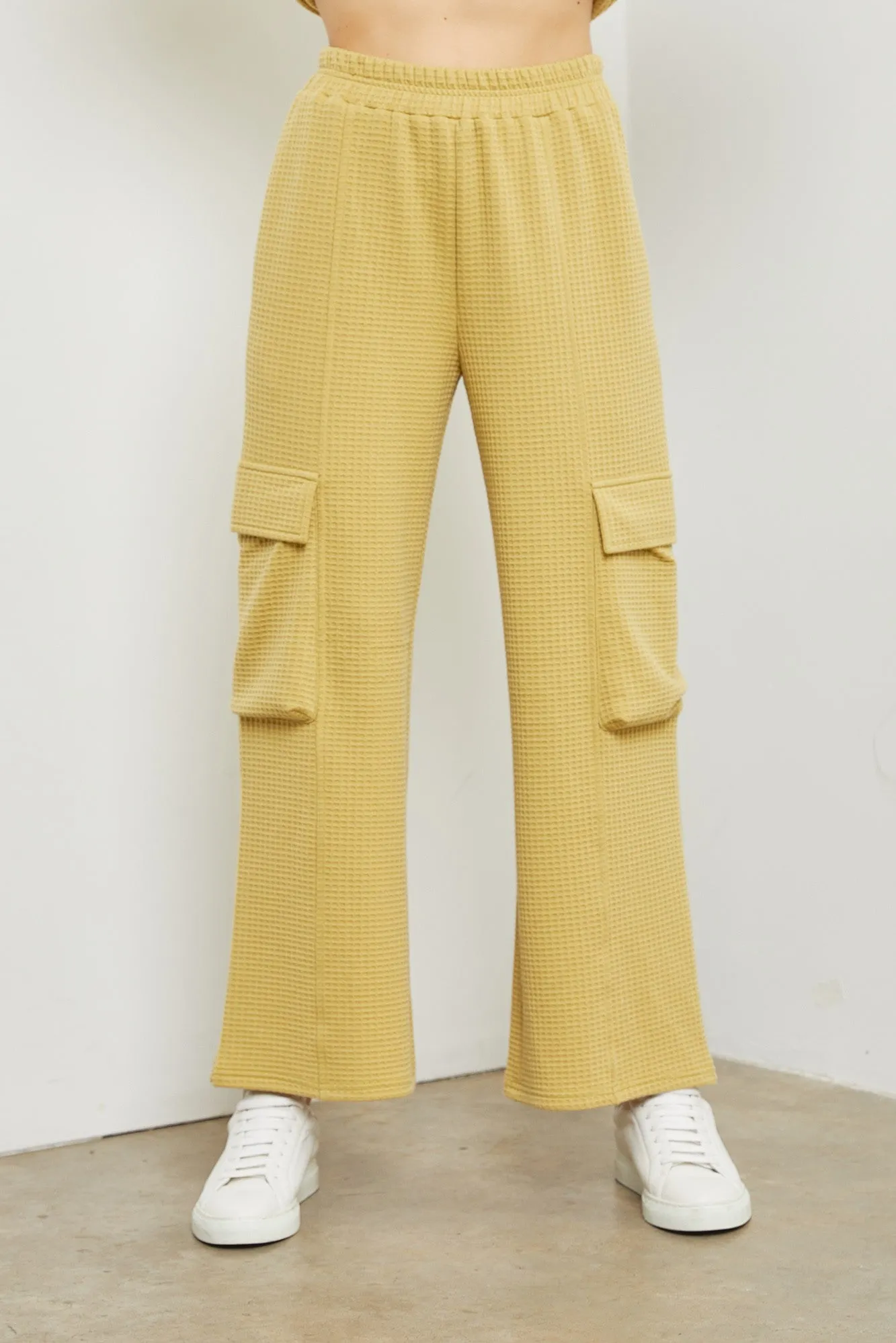 TEXTURE KNIT WOVEN PANTS (part of a set)