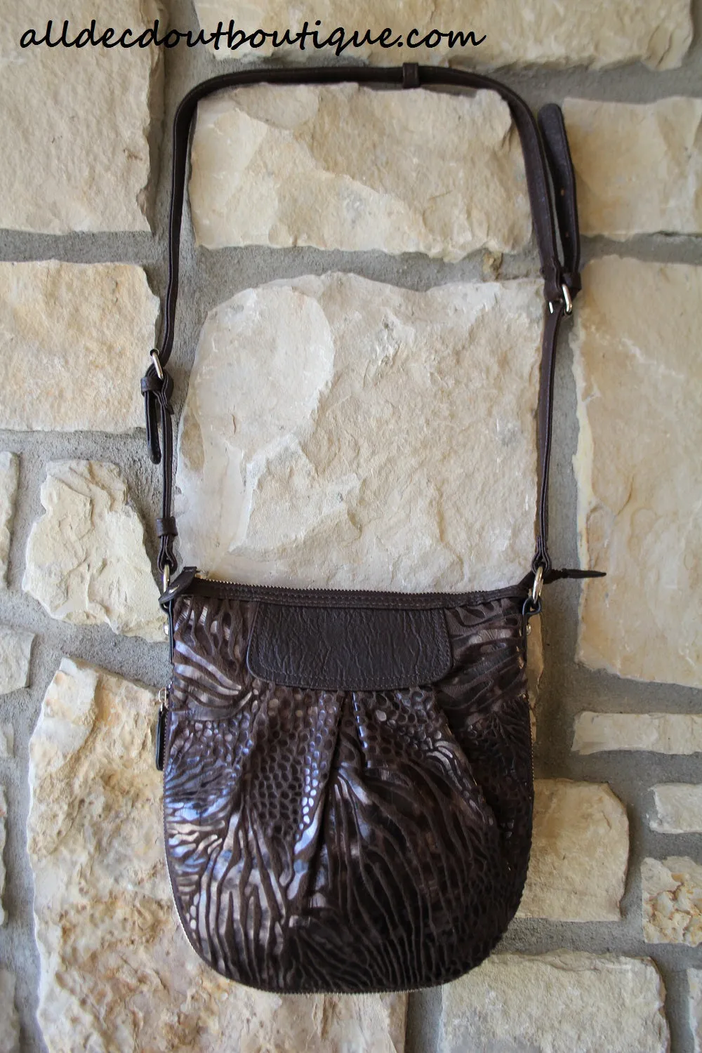 Treska | Zebra Messenger Brown