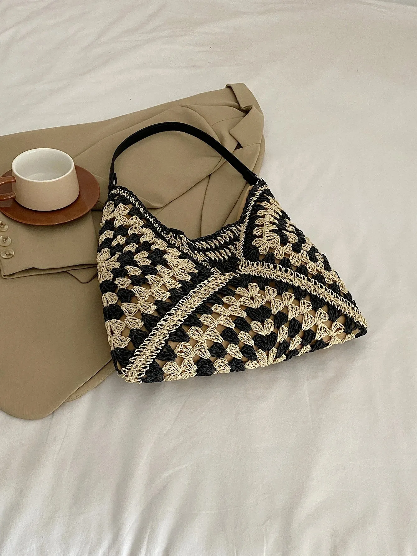 Valeria | Stylish Crochet Shoulder Bag