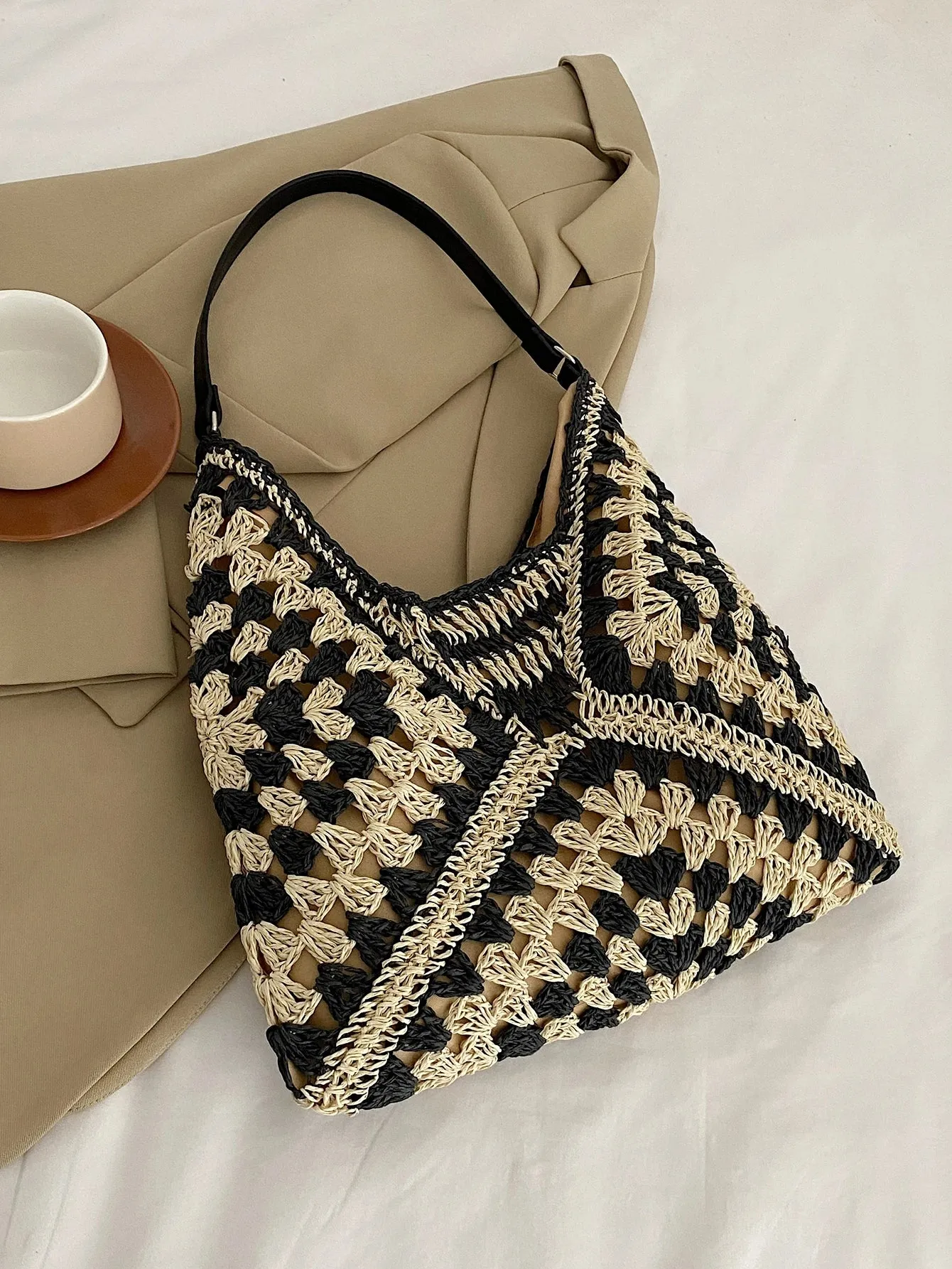 Valeria | Stylish Crochet Shoulder Bag