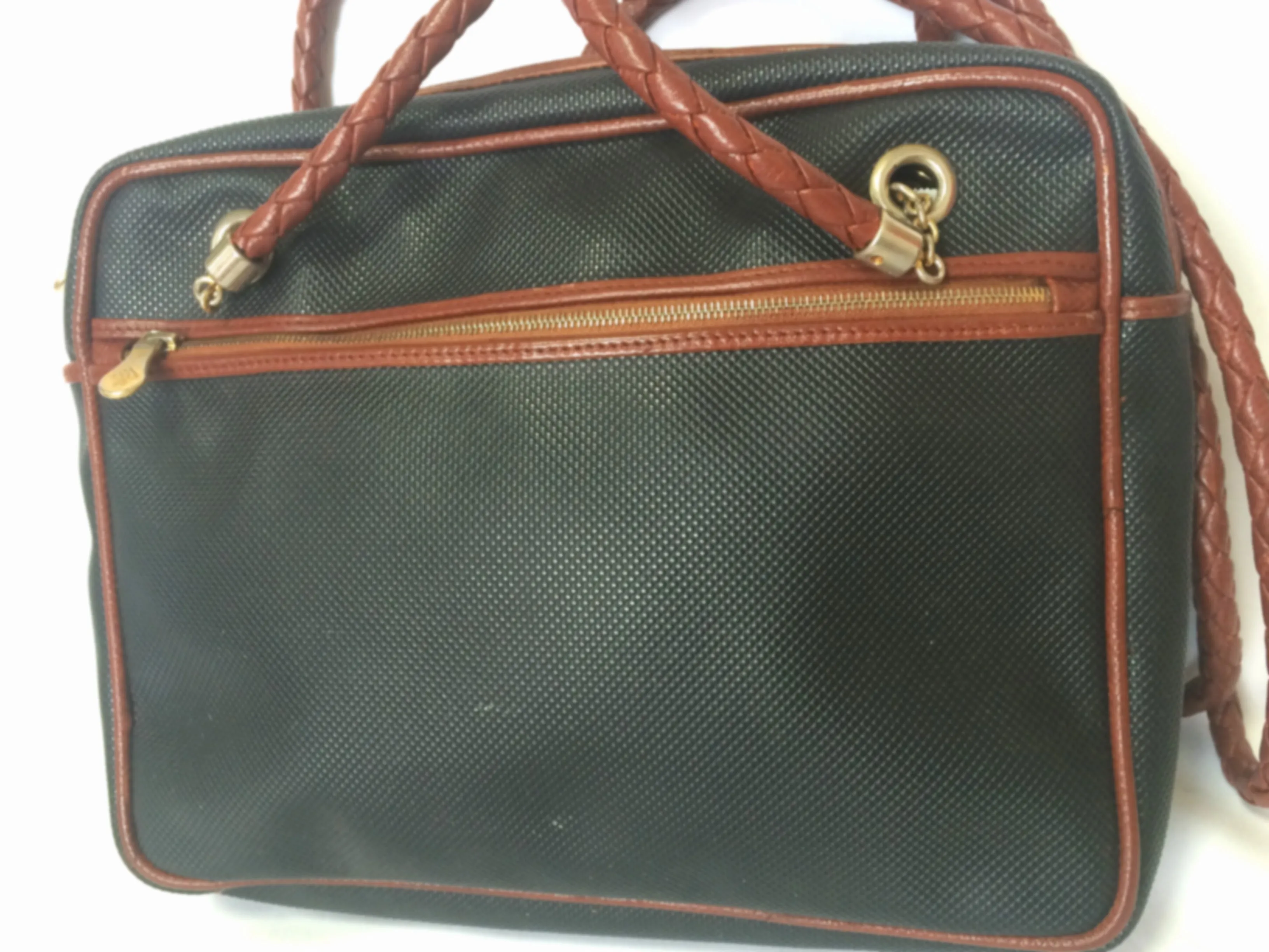 Vintage Bottega Veneta classic black shoulder bag with long brown leather intrecciato straps. Perfect purse for daily use.