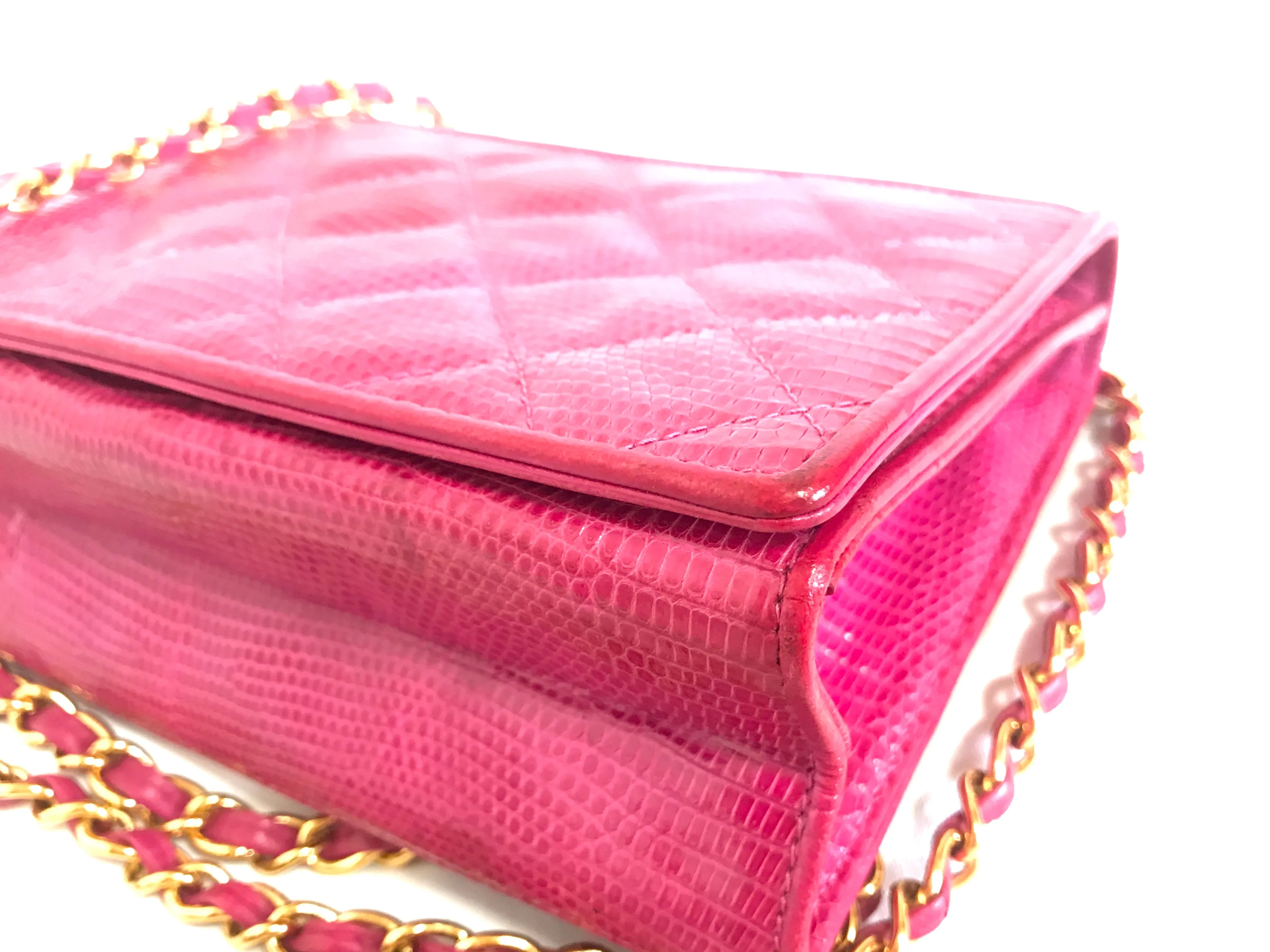 Vintage CHANEL hot pink genuine lizard leather envelop style flap shoulder bag with CC stitch mark and golden chain strap. Rare masterpiece. 050316r2