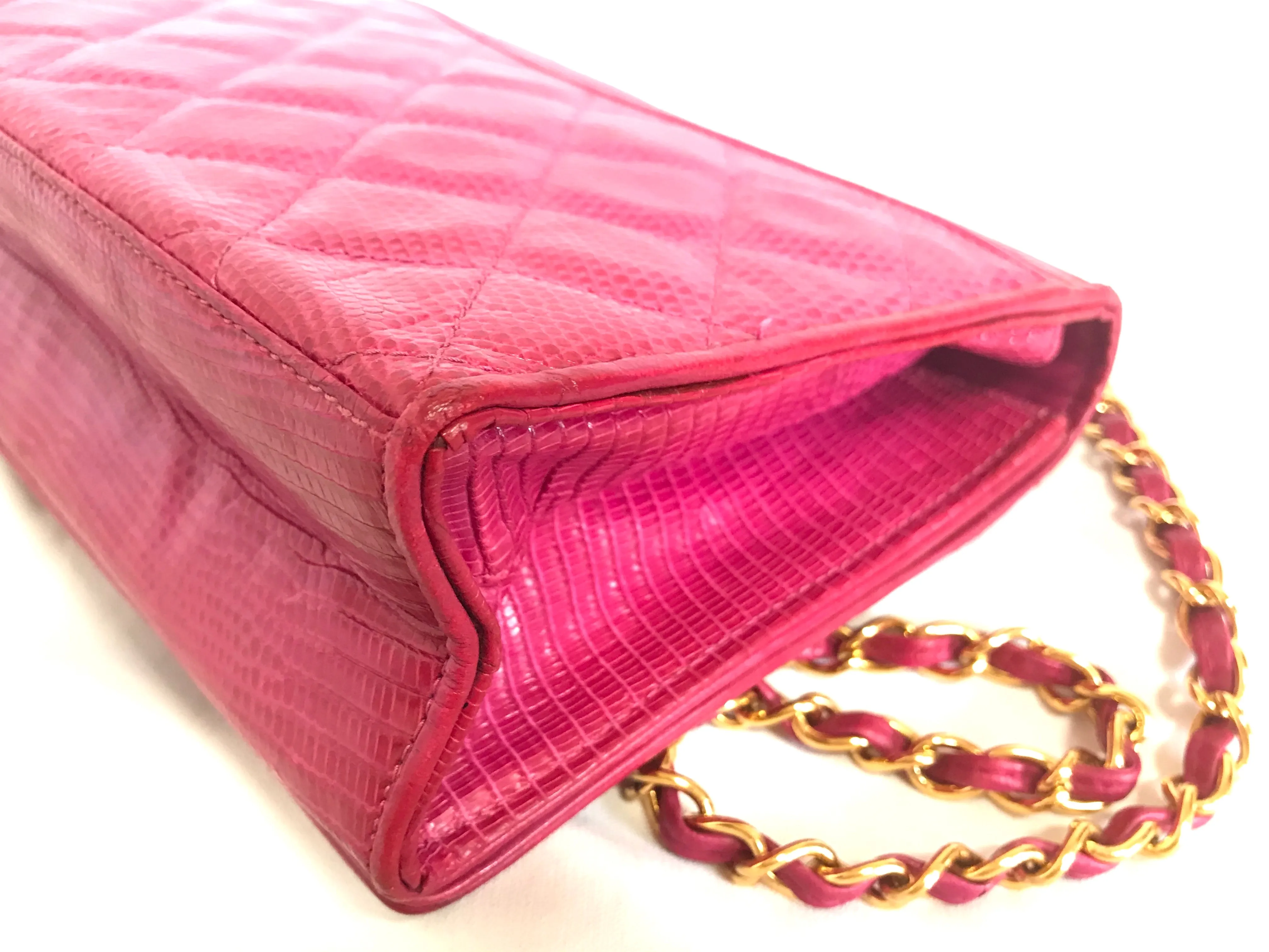 Vintage CHANEL hot pink genuine lizard leather envelop style flap shoulder bag with CC stitch mark and golden chain strap. Rare masterpiece. 050316r2