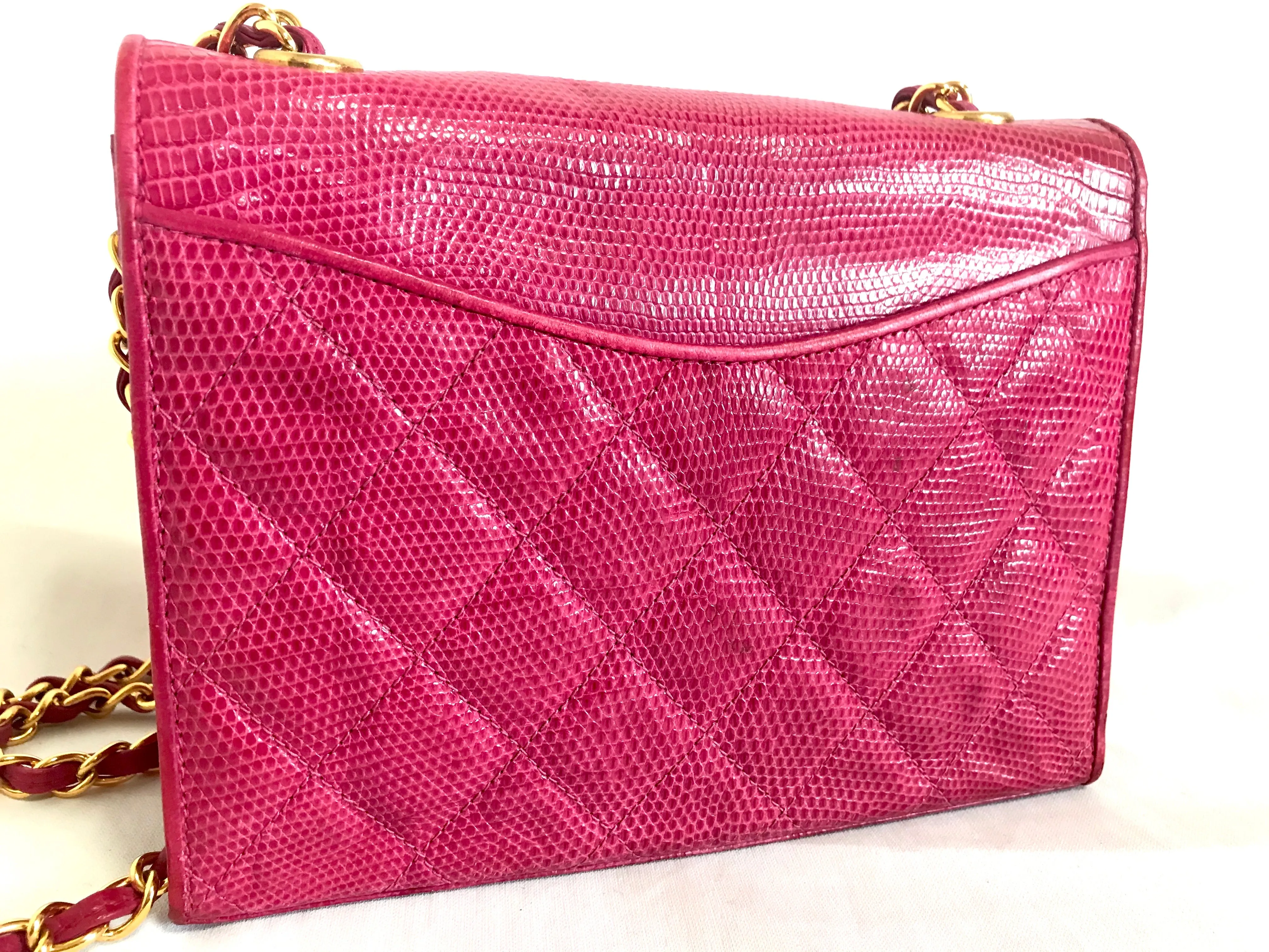 Vintage CHANEL hot pink genuine lizard leather envelop style flap shoulder bag with CC stitch mark and golden chain strap. Rare masterpiece. 050316r2