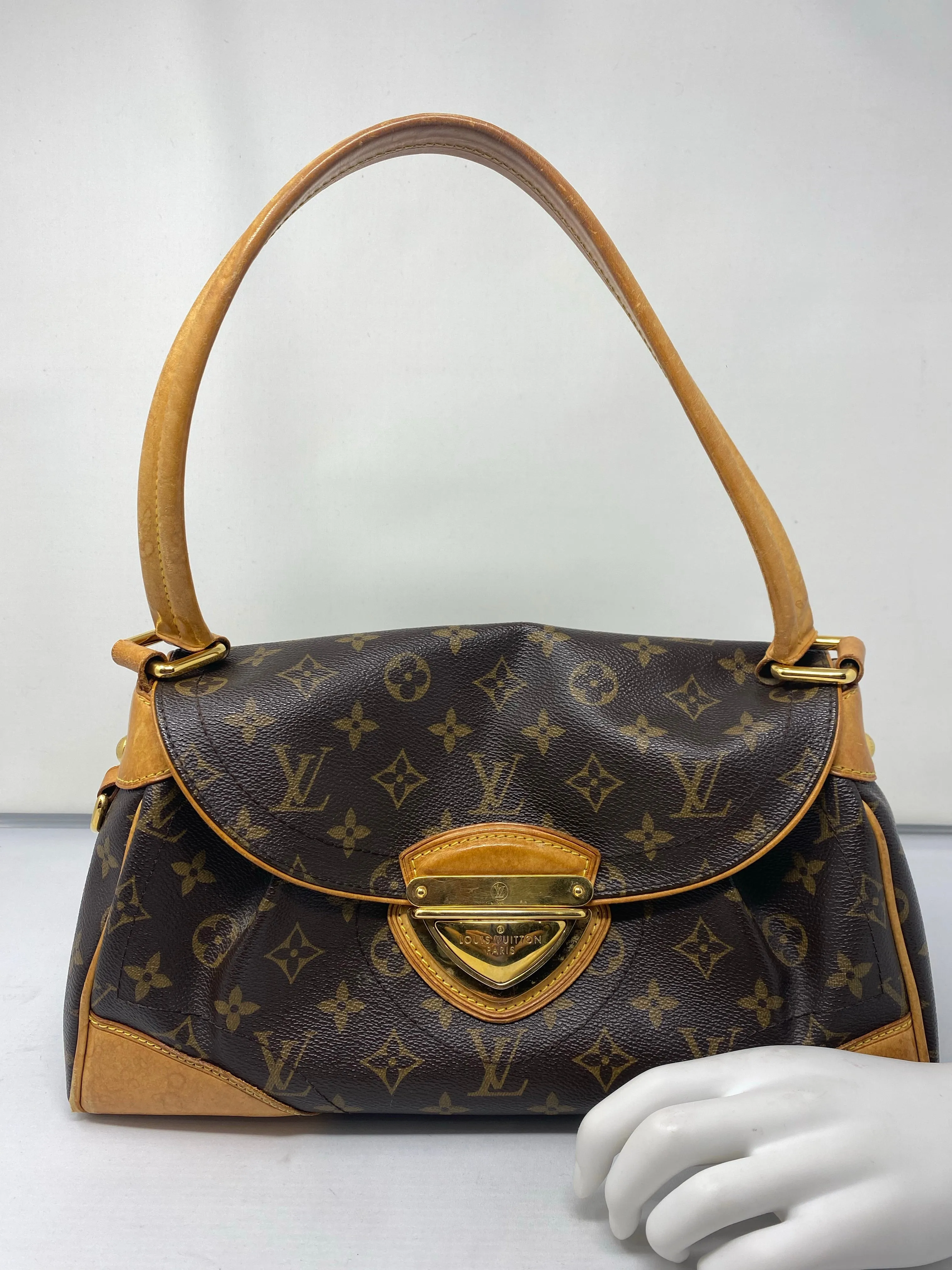 Vintage: Louis Vuitton LV Print Beverly Bag
